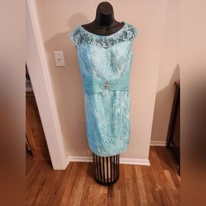AA - Custom Elegant Lace Dress Sz 8